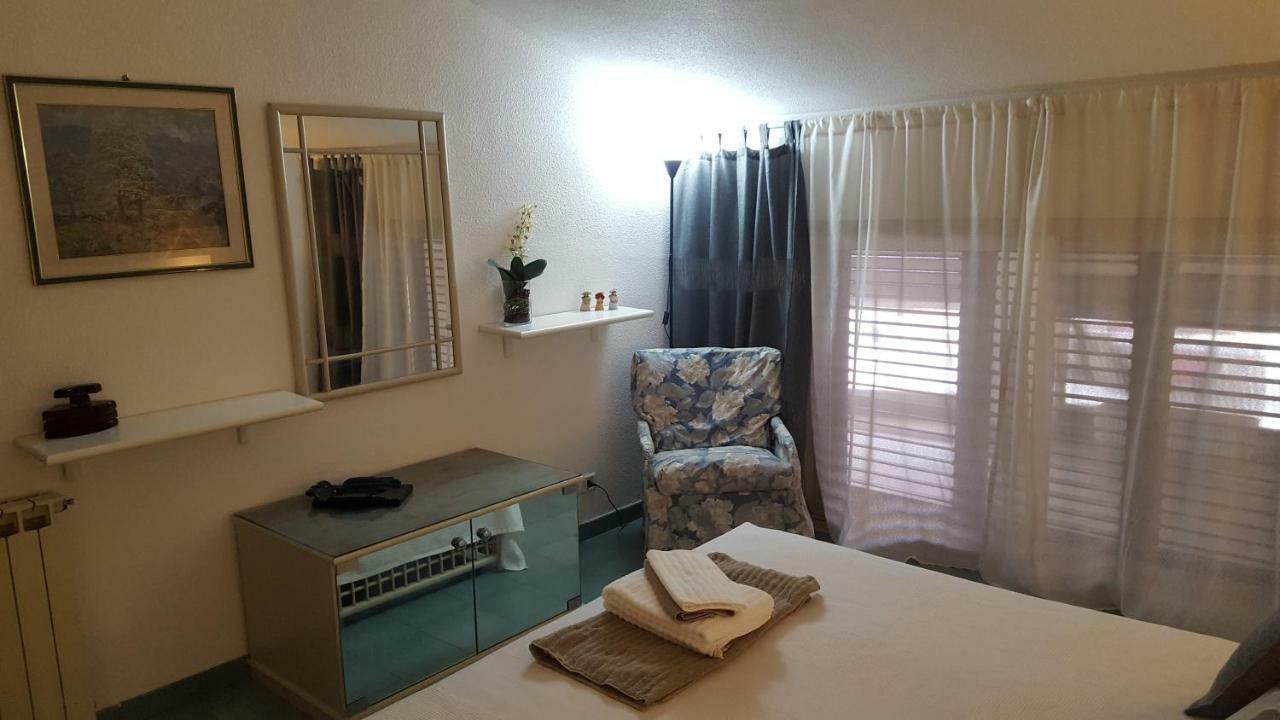 פרנקווילה די סיציליה Inn Mansarda מראה חיצוני תמונה