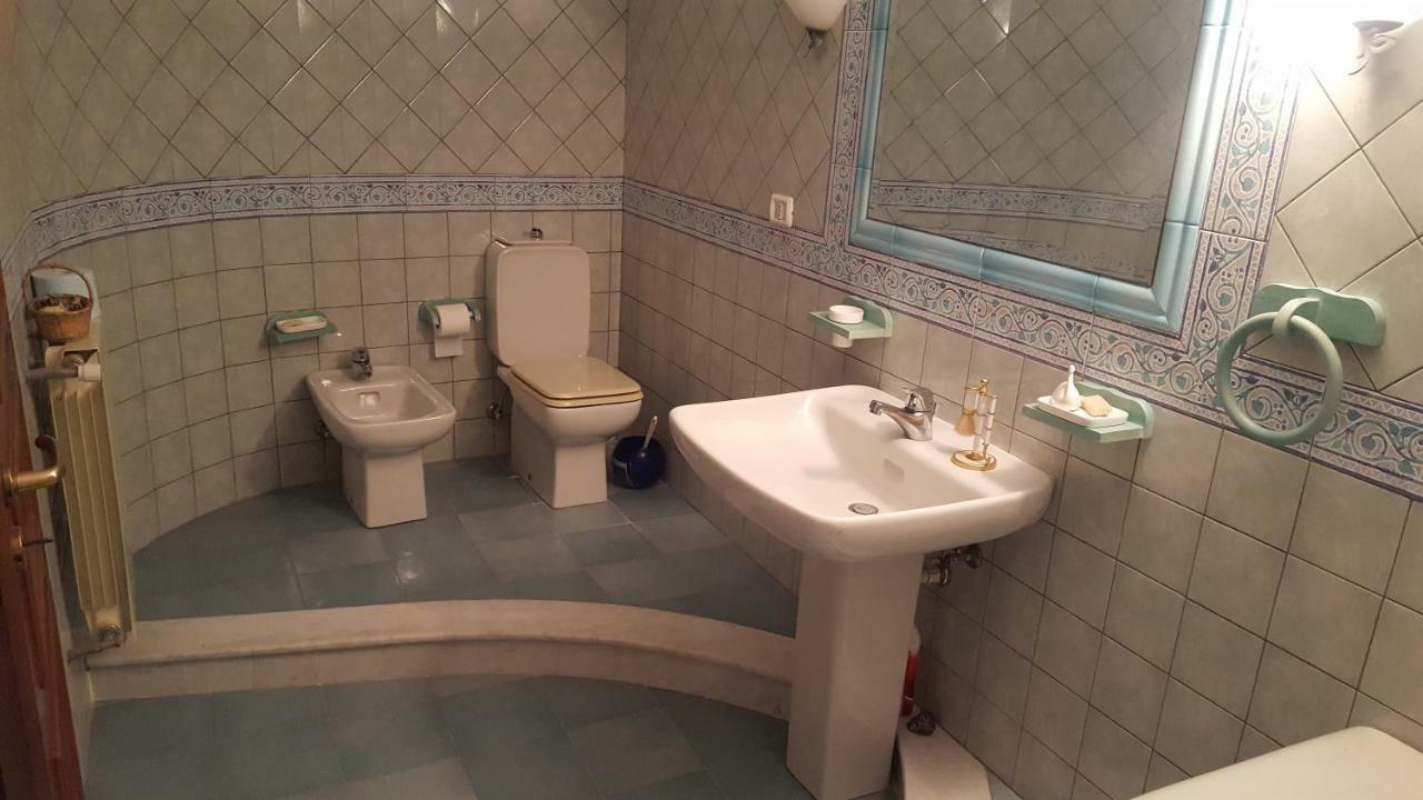 פרנקווילה די סיציליה Inn Mansarda מראה חיצוני תמונה